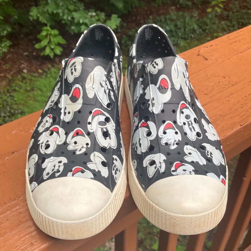 Native Mickey Mouse black shoes
